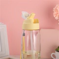 特百惠/Tupperware 乐动随心壶 750ml  乐动香草白